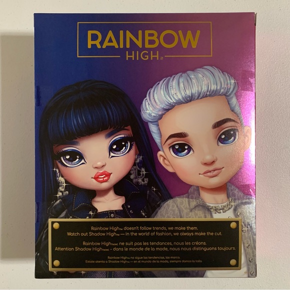 Rainbow High Fashion Kim Nguyen Doll with Accessories-New - Picture 6 of 9